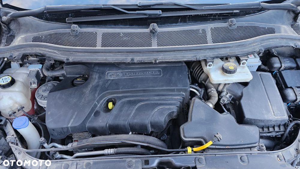 Ford S-Max 2.0 TDCi Titanium PowerShift - 33