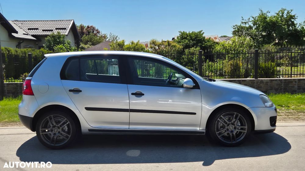Volkswagen Golf 1.9TDI Highline - 12