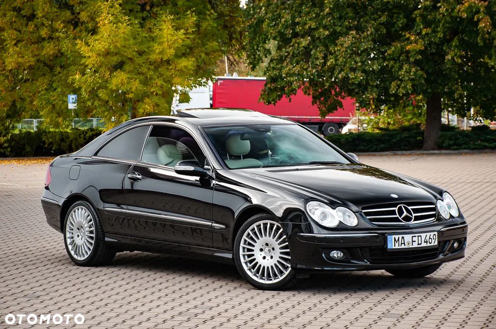 Mercedes-Benz CLK Coupe 350 7G-TRONIC Avantgarde - 11