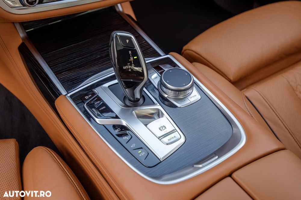 BMW Seria 7 745e AT PHEV - 30