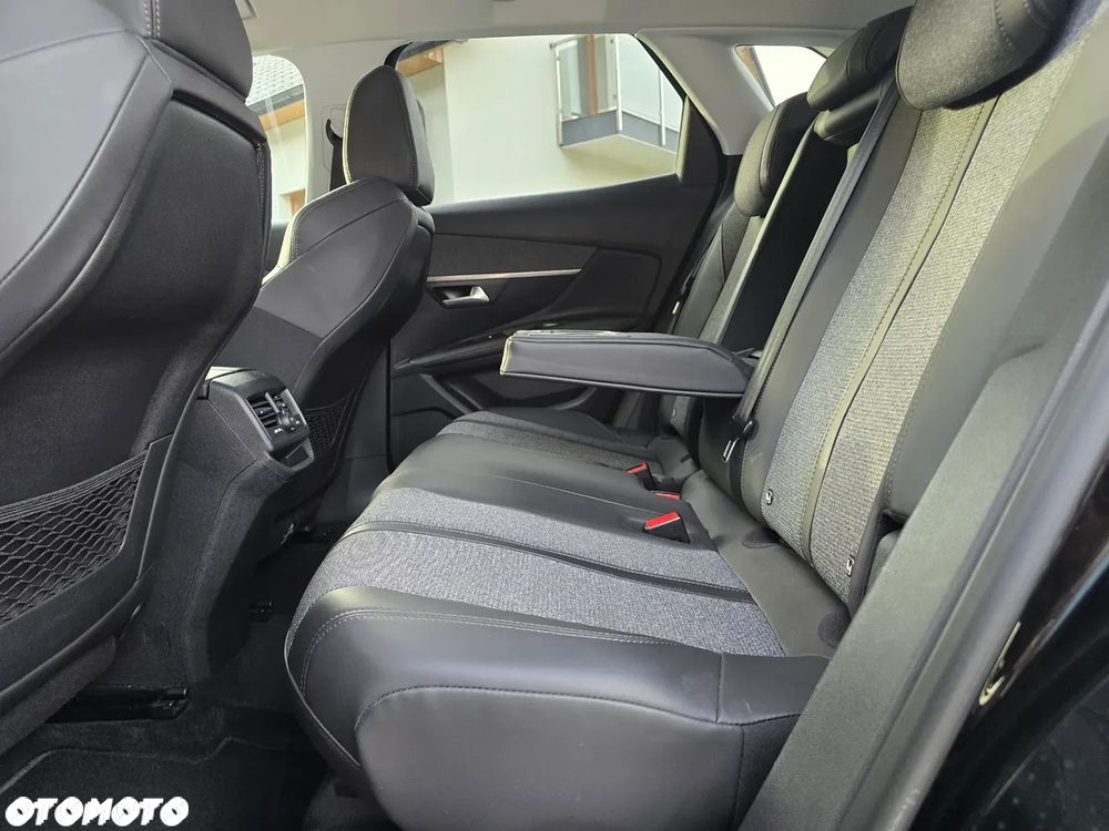 Peugeot 3008 2.0 BlueHDi Allure - 29