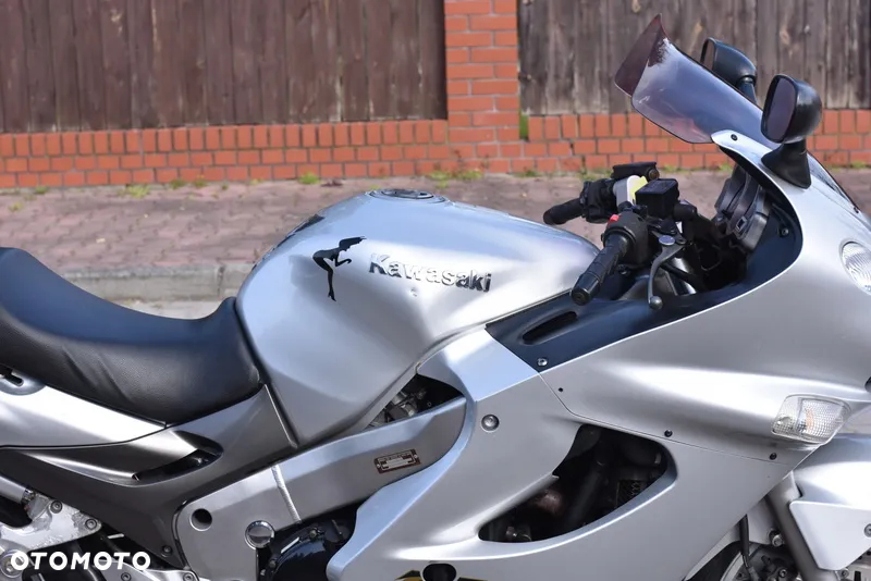 Kawasaki ZZR - 9