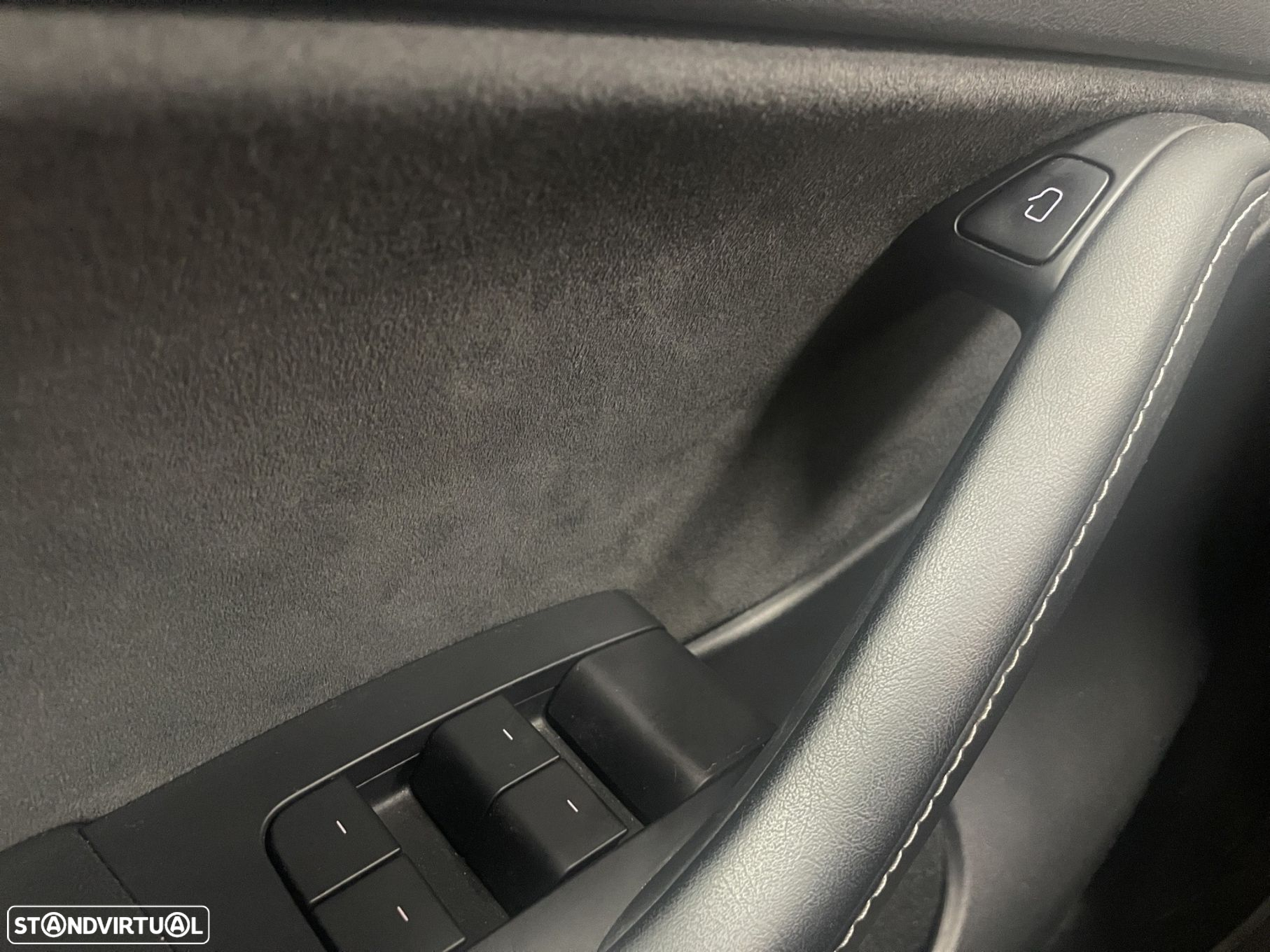 Tesla Model Y Long Range Tração Integral - 6