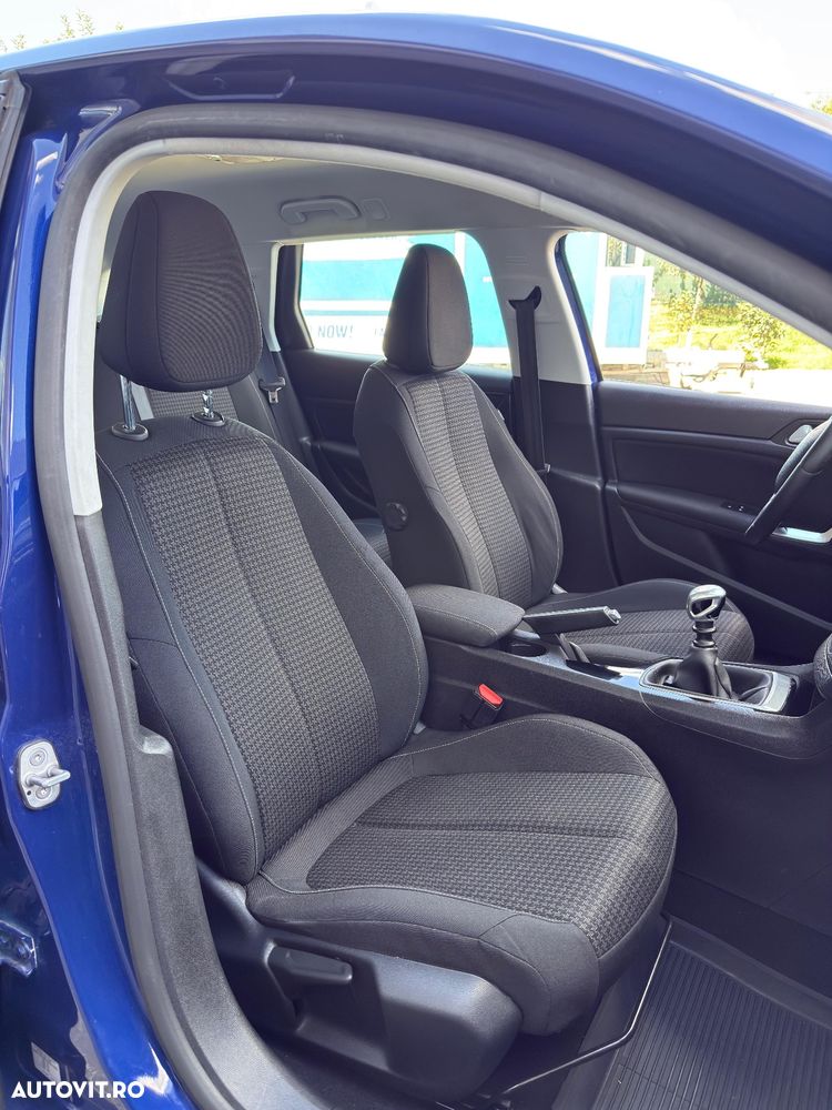 Peugeot 308 - 10