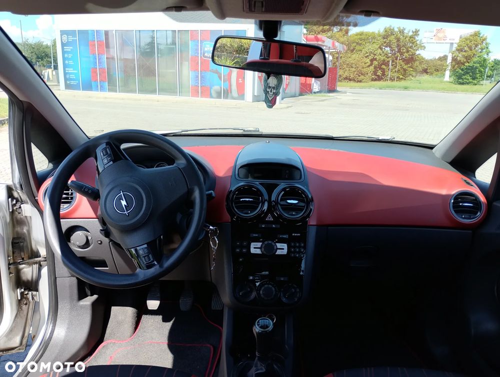 Opel Corsa - 4
