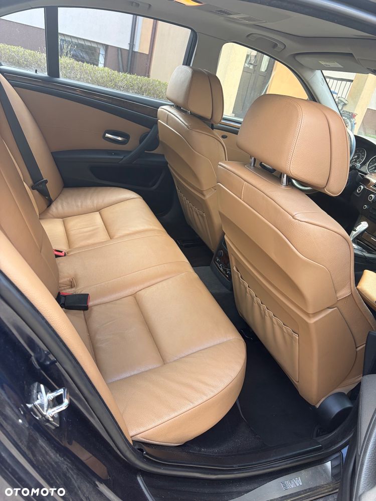 BMW Seria 5 - 12