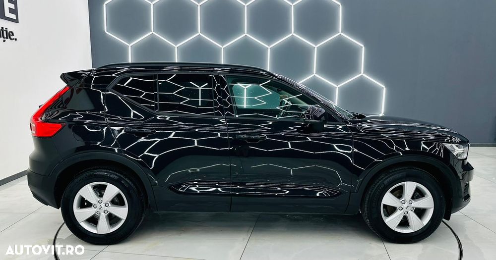Volvo XC 40 T3 Momentum - 35