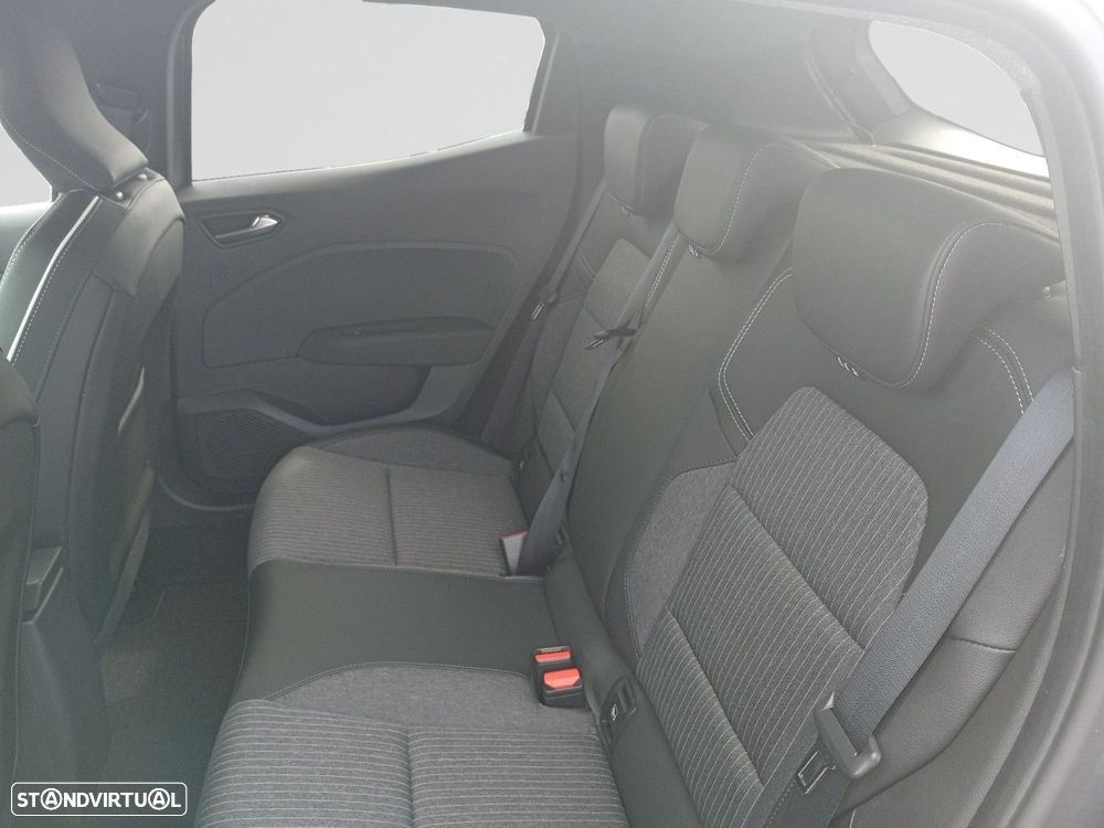 Mitsubishi Colt - 15