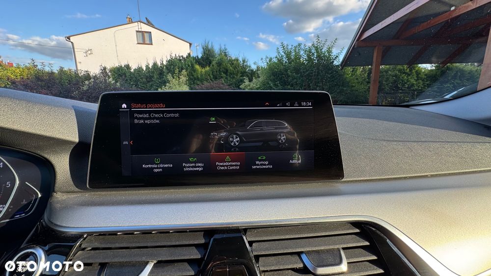 BMW Seria 5 520d Luxury Line - 32