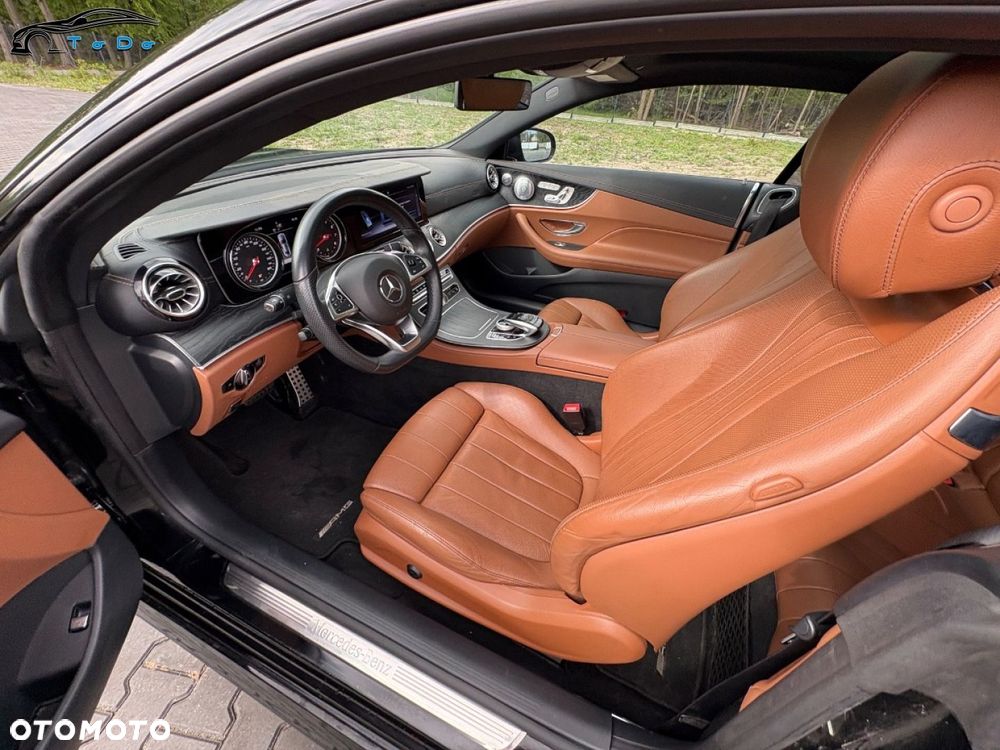 Mercedes-Benz Klasa E 400 4Matic 9G-TRONIC 25th Anniversary Edition - 23