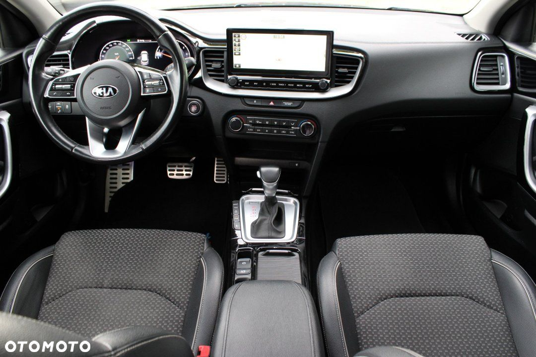 Kia XCeed - 9