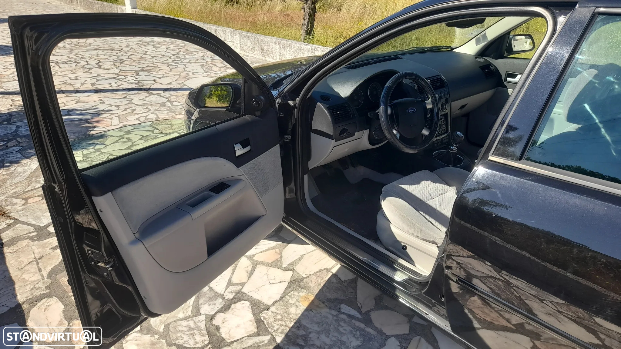 Ford Mondeo SW 2.0 TDdi Ghia - 13