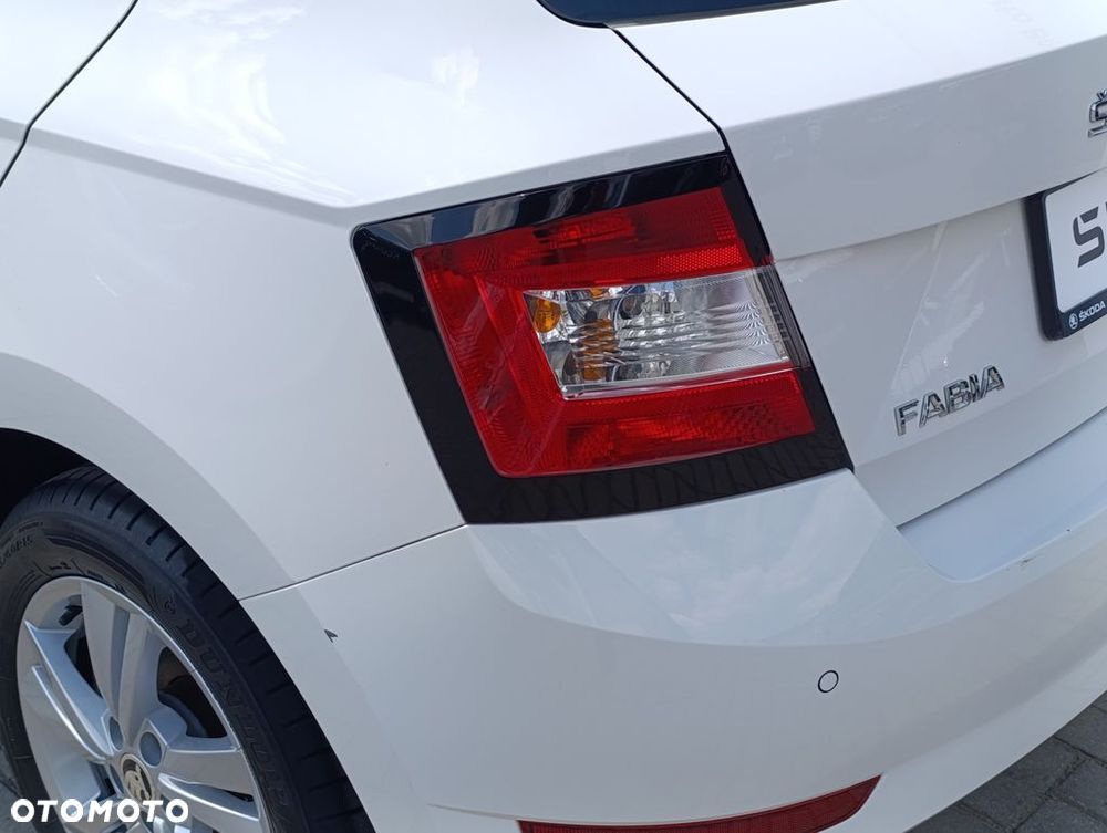 Skoda Fabia 1.0 TSI Ambition DSG - 11