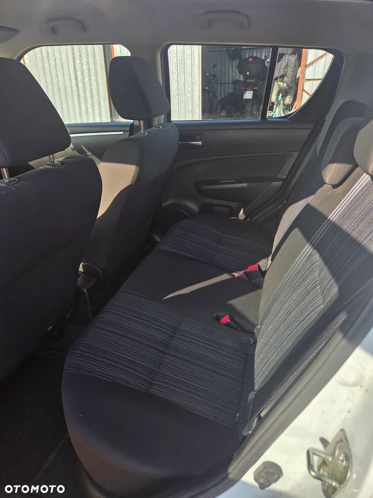 Suzuki Swift 1.2 4x4 Club - 3