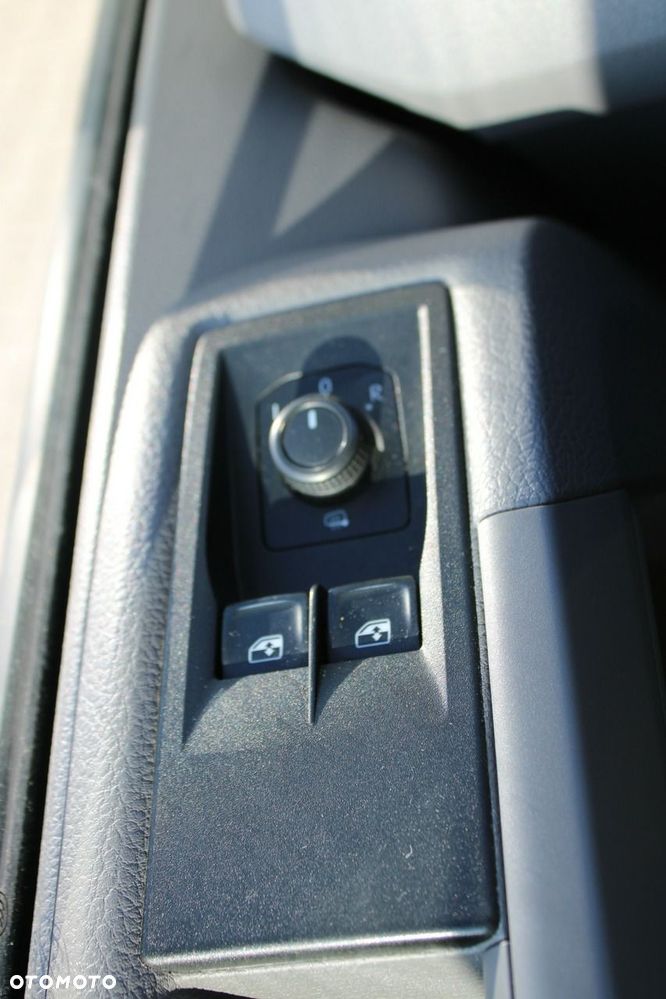 Volkswagen Crafter - 11