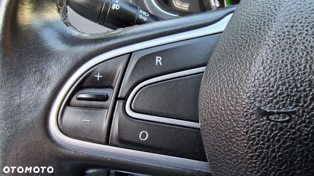 Renault Scenic ENERGY TCe 140 EDC LIMITED - 28