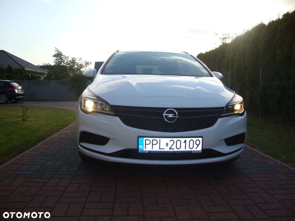 Opel Astra 1.6 D (CDTI) Sports Tourer Business - 2