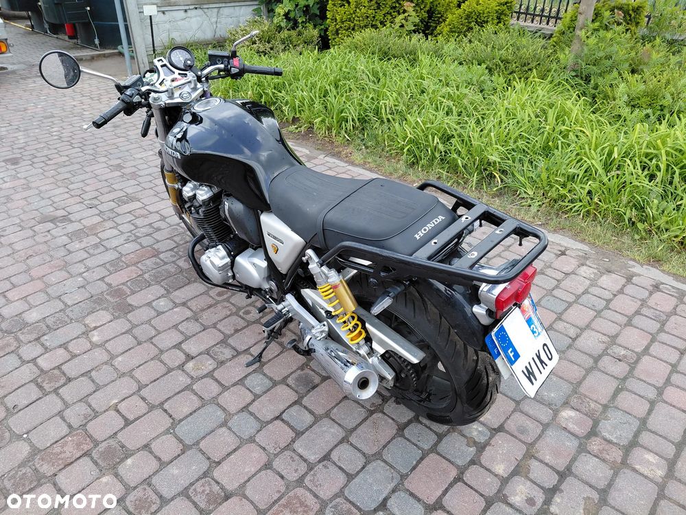 Honda CB - 3