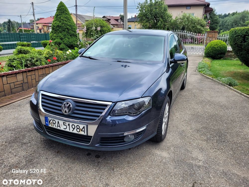 Volkswagen Passat 2.0 TDI Trendline - 4