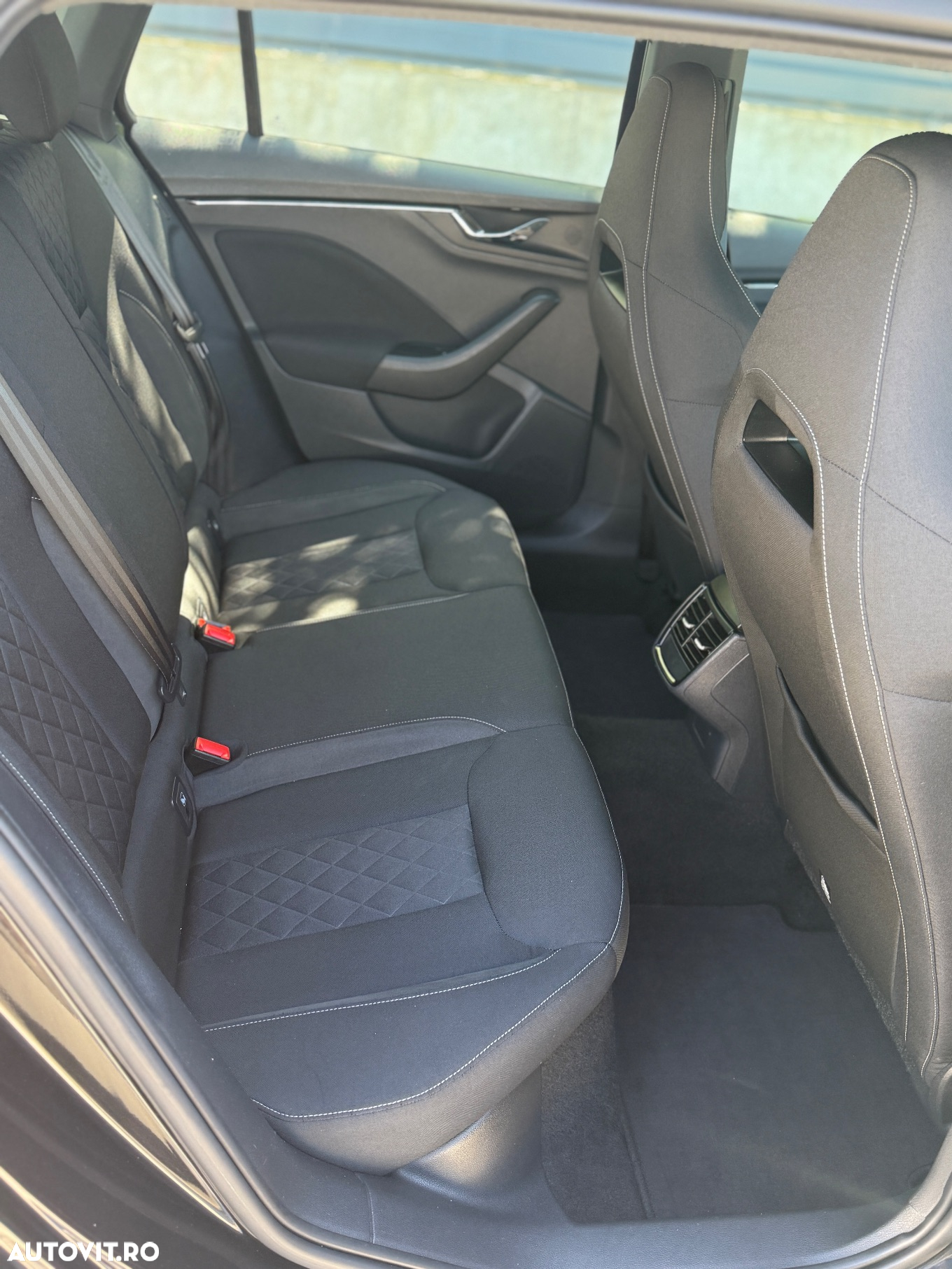 Skoda Kamiq 1.0 TSI DSG Ambition - 6