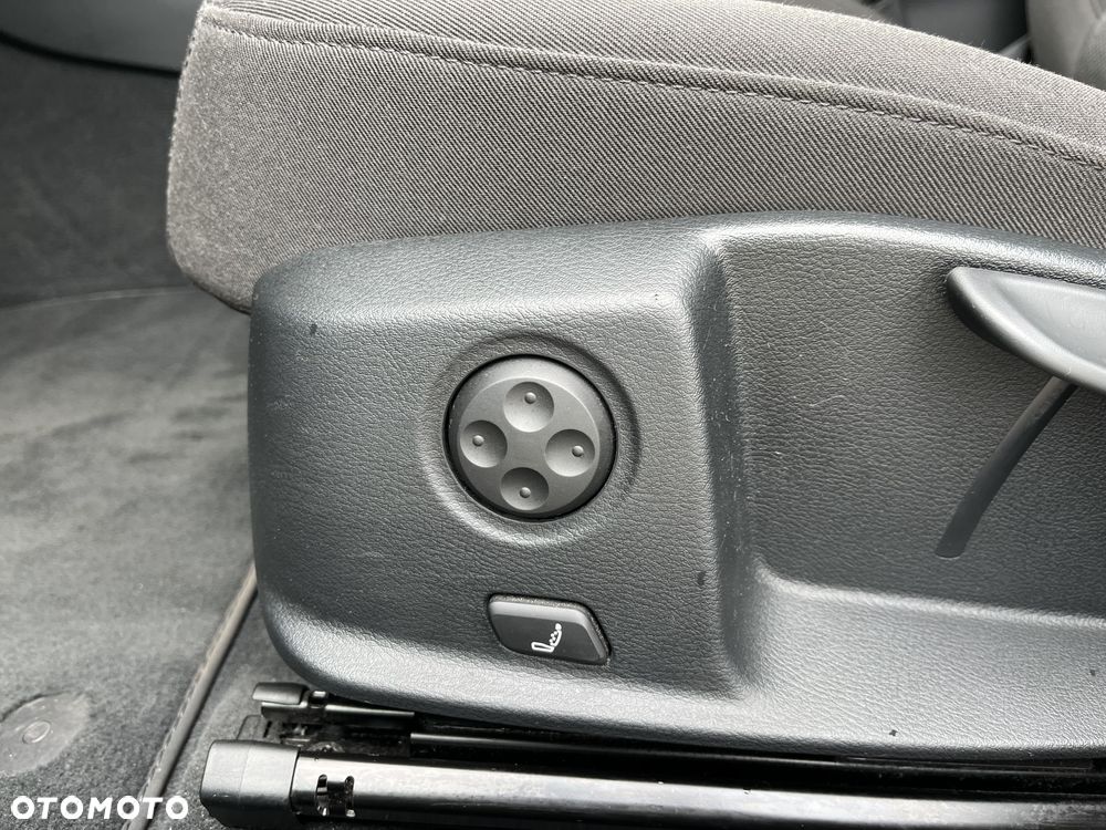 Audi A4 Avant 35 TDI S tronic advanced - 13