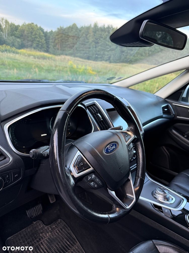 Ford S-Max - 19