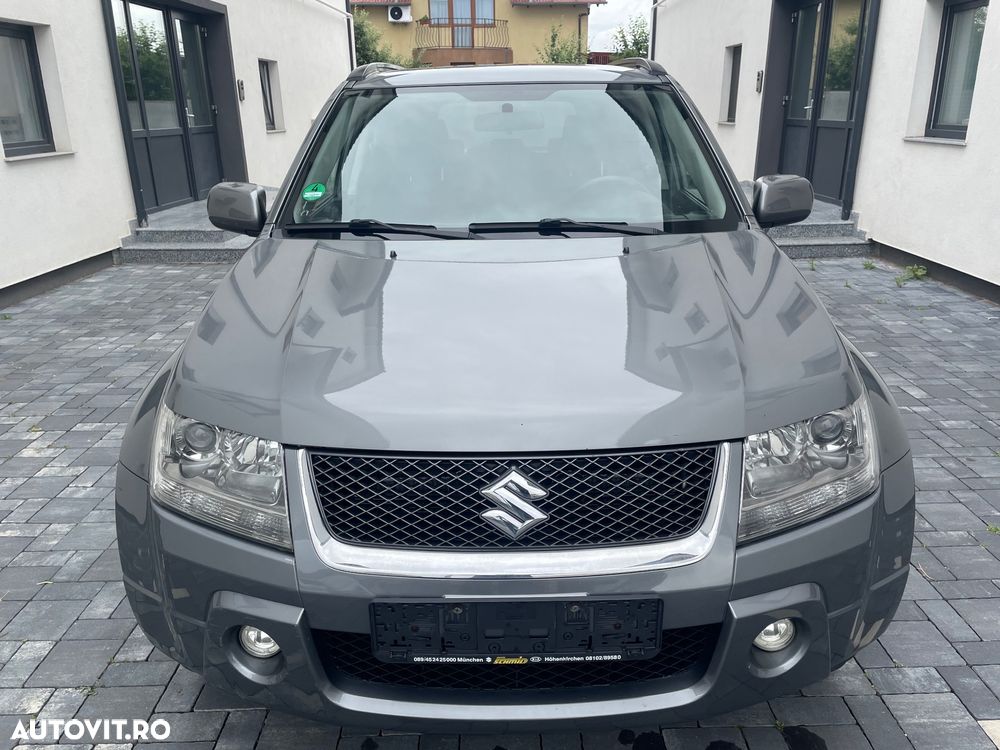 Suzuki Grand Vitara 2.0 Automatik Comfort Family - 2