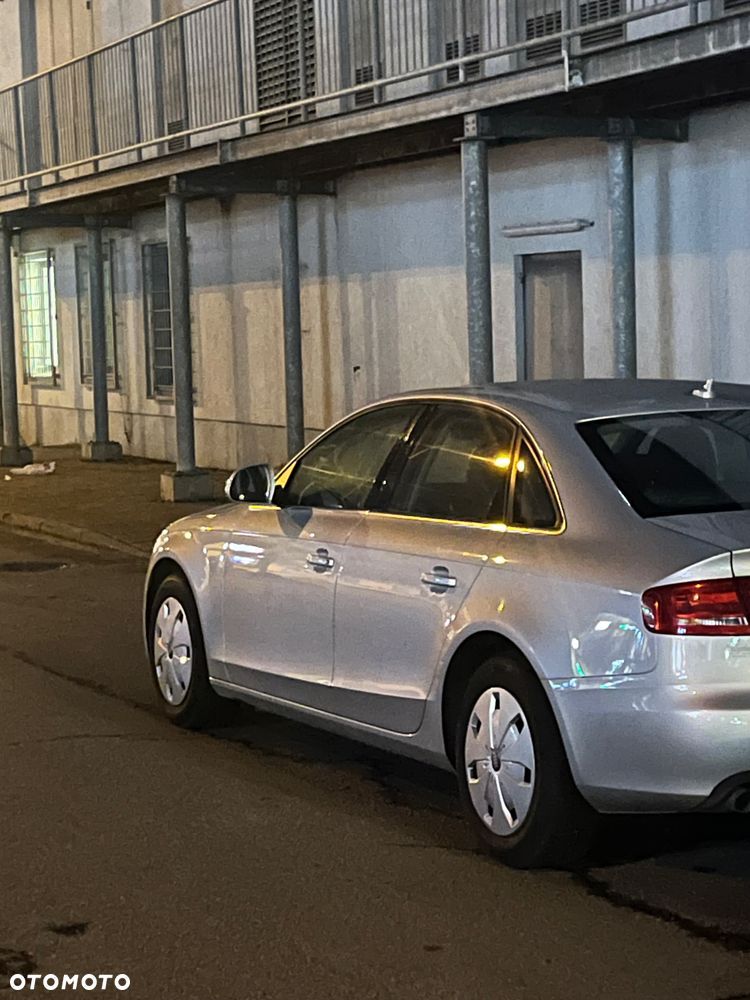 Audi A4 Limousine 2.0 TDI DPF Attraction - 11