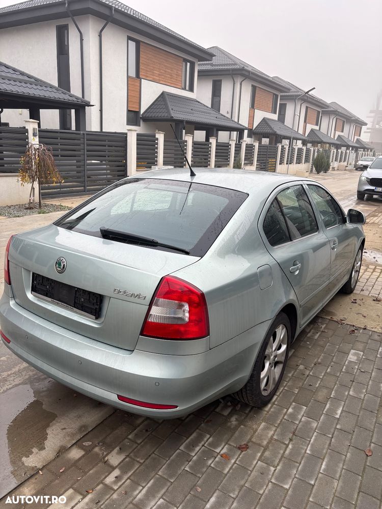 Skoda Octavia Combi 1.4 TSI DSG Elegance - 11