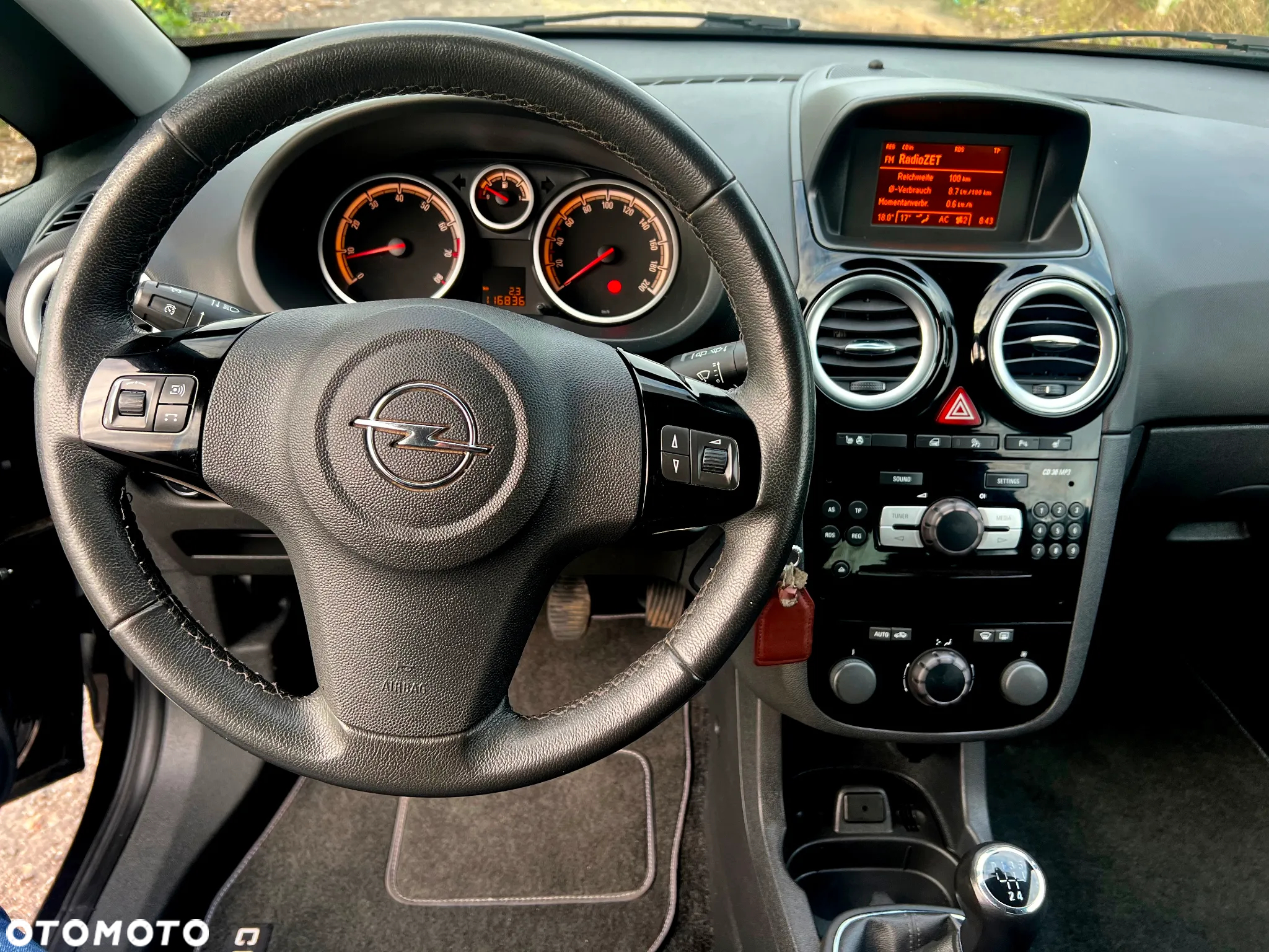 Opel Corsa - 16