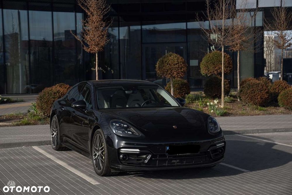 Porsche Panamera 4 E-Hybrid Platinum Edition - 1