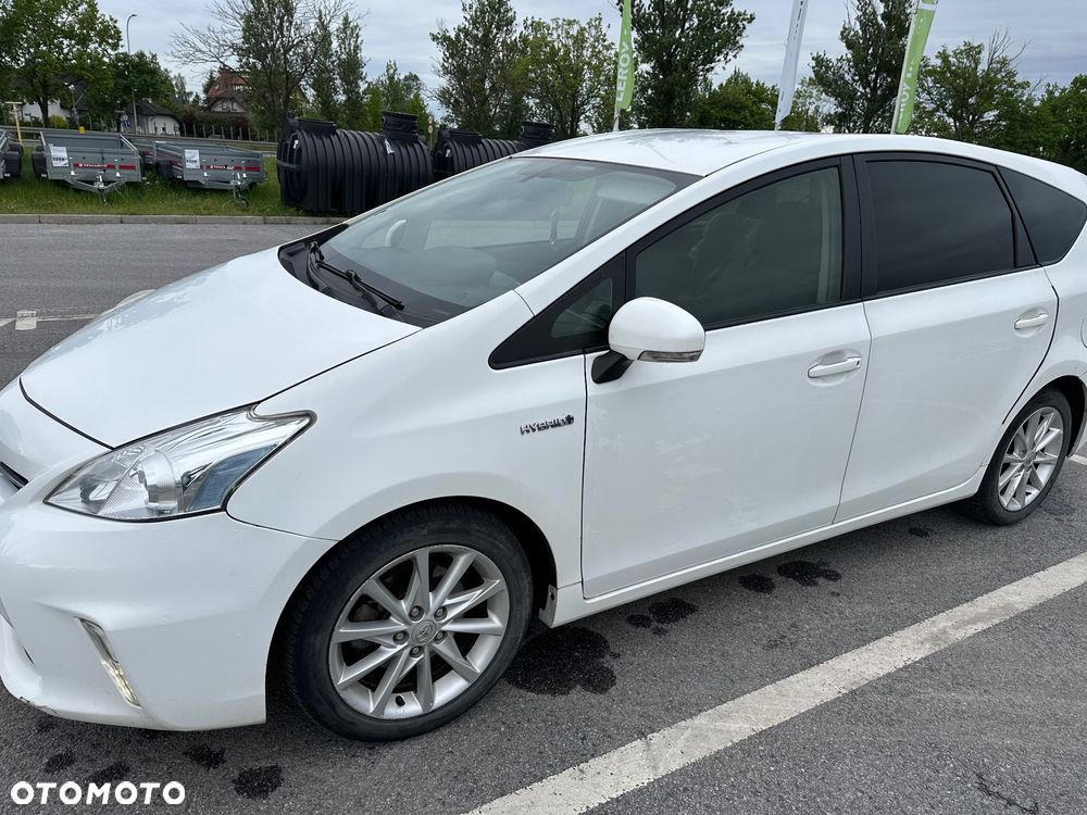 Toyota Prius+ (Hybrid) Life - 3