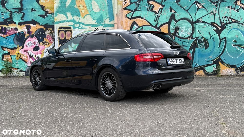 Audi A4 Avant 2.0 TDI DPF clean diesel S line Sportpaket - 4