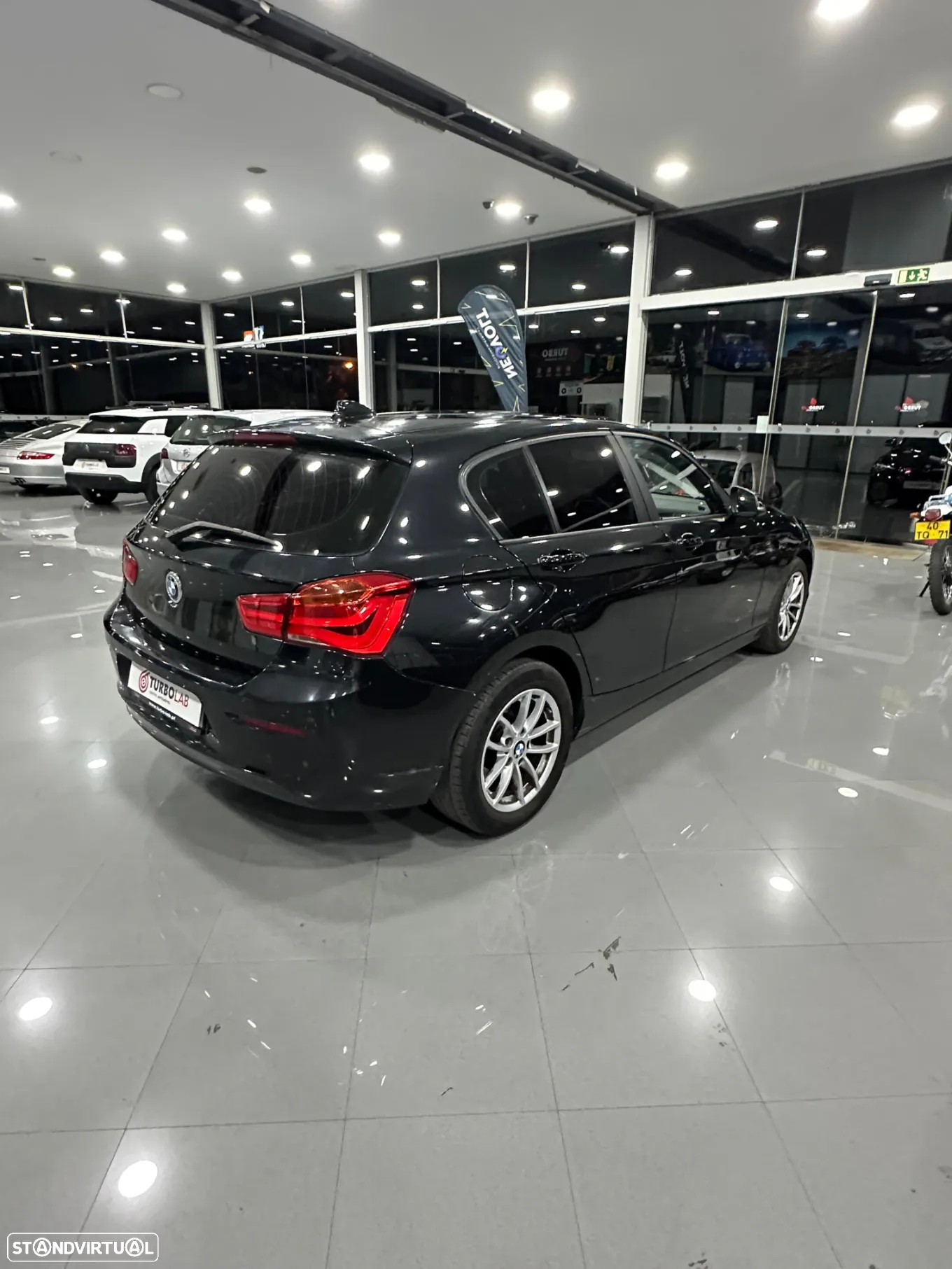 BMW 114 d Pack M - 10