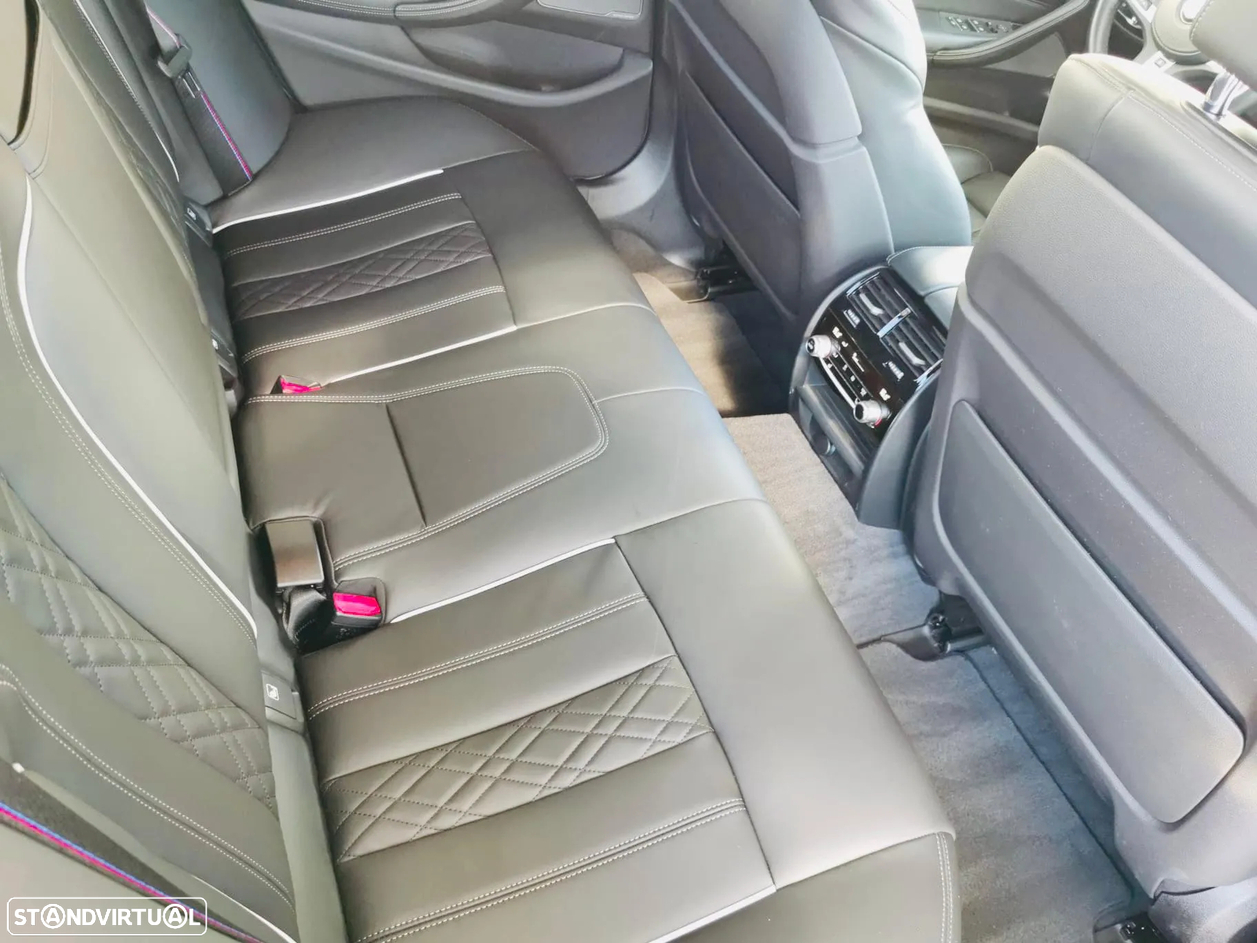 BMW M550d xDrive Auto - 24