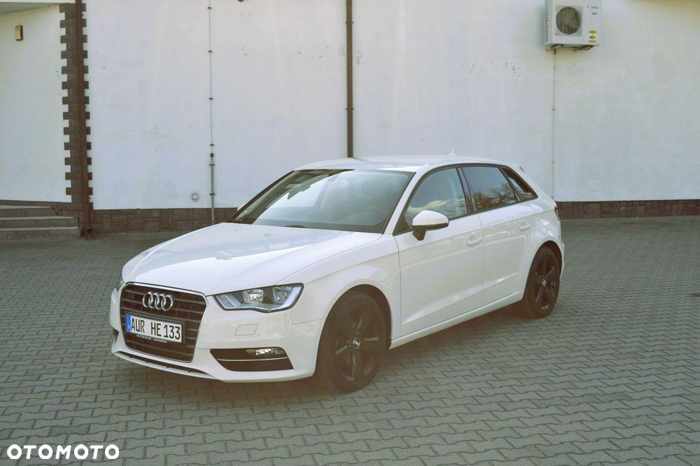 Audi A3 Sportback 2.0 TDI S tronic design - 5
