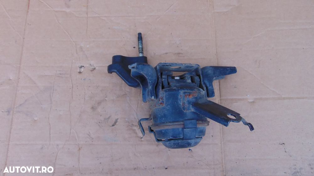 Tampon motor Toyota Yaris motor 1.3 benzina an 2005-2011 - 5