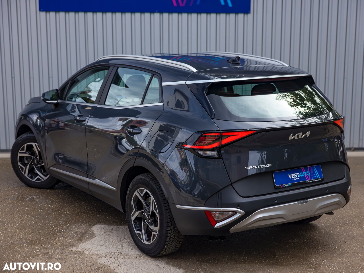 Kia Sportage 1.6 DSL MHEV 7DCT HP 4x2 Business Line - 3
