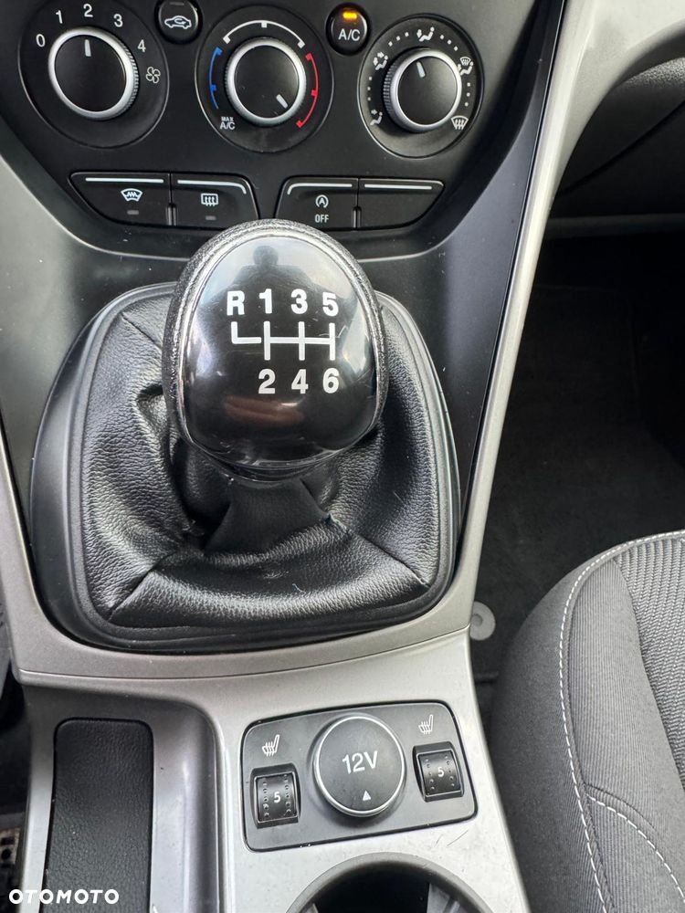 Ford Kuga - 19