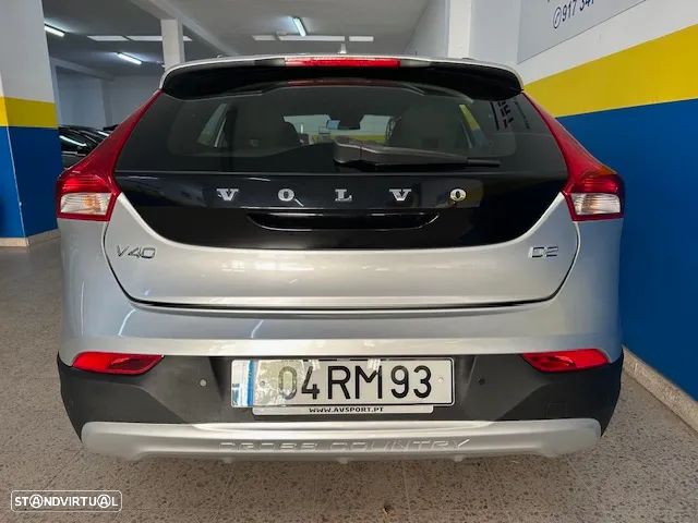 Volvo V40 2.0 D2 Momentum - 8