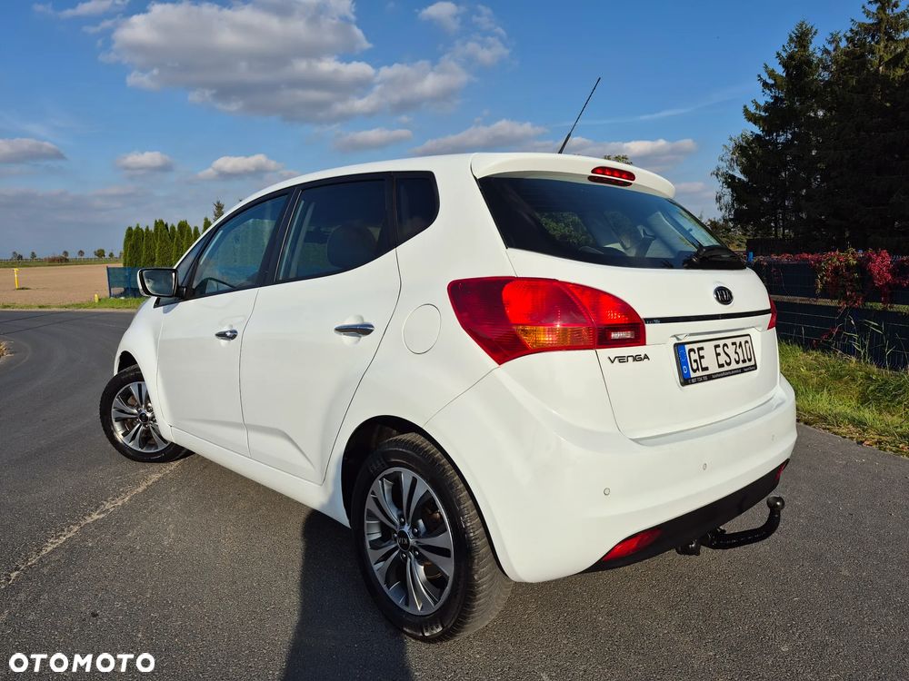 Kia Venga - 4