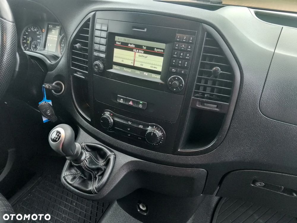 Mercedes-Benz Vito - 21