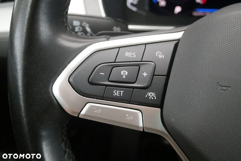Volkswagen Passat Variant 2.0 TDI SCR Business DSG - 27
