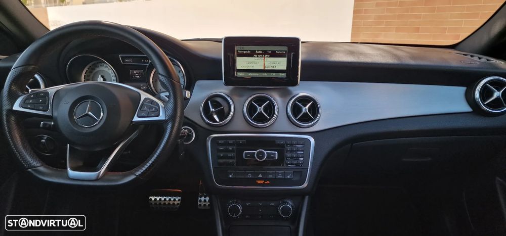 Mercedes-Benz GLA 220 CDI 4Matic 7G-DCT AMG Line - 16