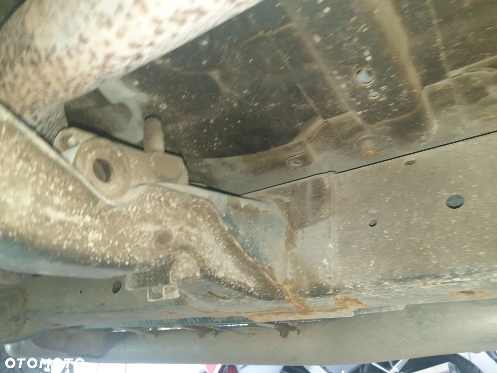 Isuzu D-Max 3.0d DC Custom - 9