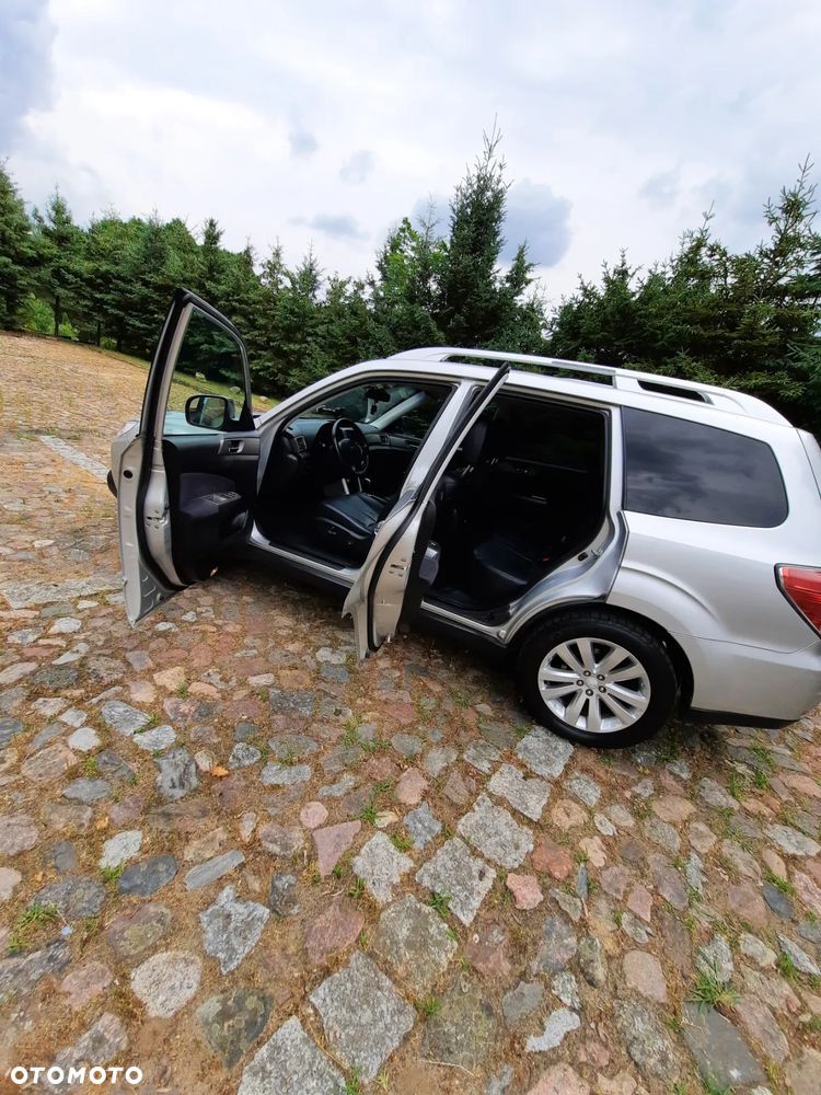 Subaru Forester 2.5X Automatik - 12
