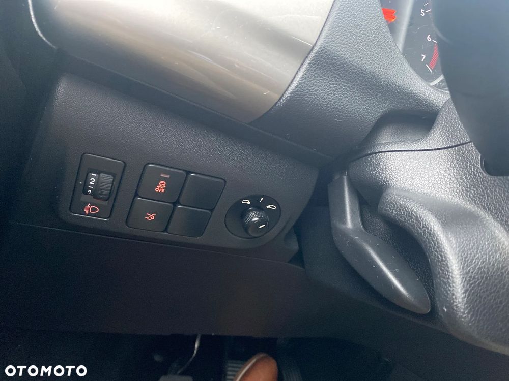 Citroën C-Elysée 1.6 VTi Exclusive - 23