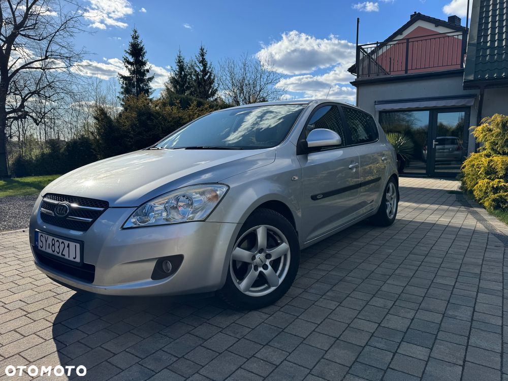 Kia Ceed - 15