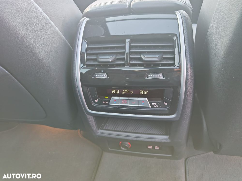 BMW X7 xDrive40d MHEV - 24