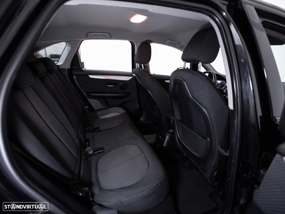 BMW 225xe Active Tourer Advantage - 12